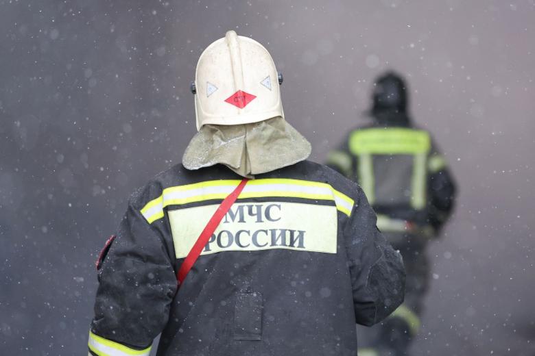 moshhnyj-pozhar-ohvatil-osobnjak-v-strogino-7b745e5.jpg