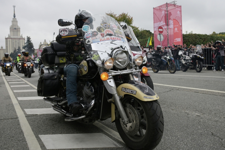 motosezon-v-moskve-zavershitsja-besplatnym-festivalem-na-vorobevyh-gorah-5290d65.jpg