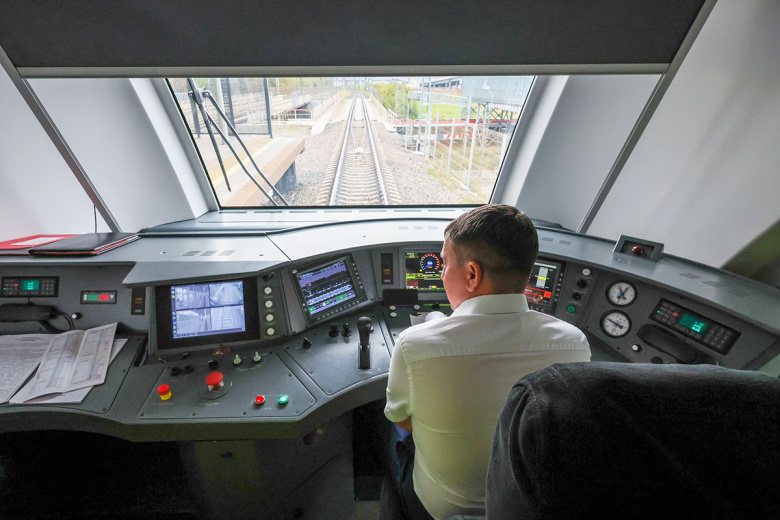 na-mck-proshel-testovyj-zapusk-rossijskogo-elektropoezda-bez-mashinista-c59fcb5.jpg