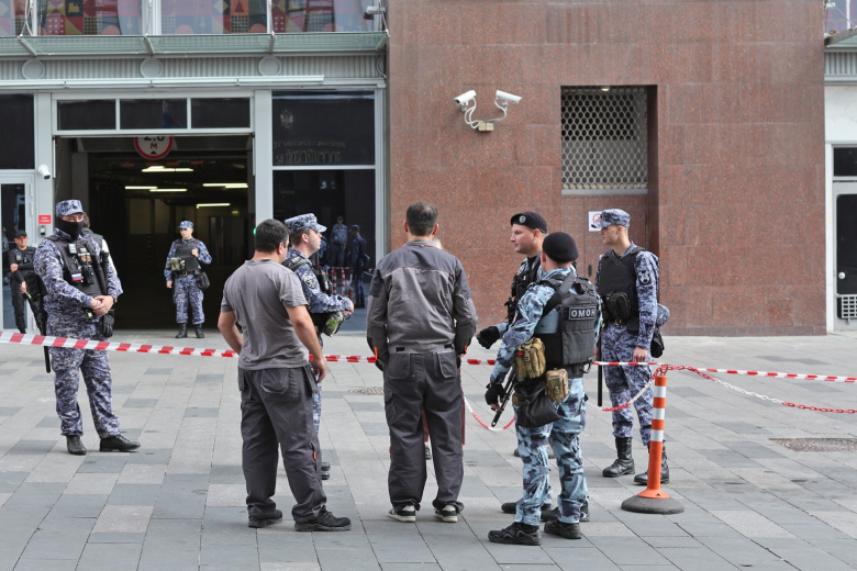 sobjanin-vyrazil-soboleznovanija-rodstvennikam-pogibshego-pri-vzryve-v-cdm-fde1174.jpg