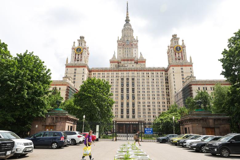 v-mgu-zakryli-institut-kotoryj-25-let-izuchal-teleportaciju-i-mashinu-vremeni-c3a5952.jpg