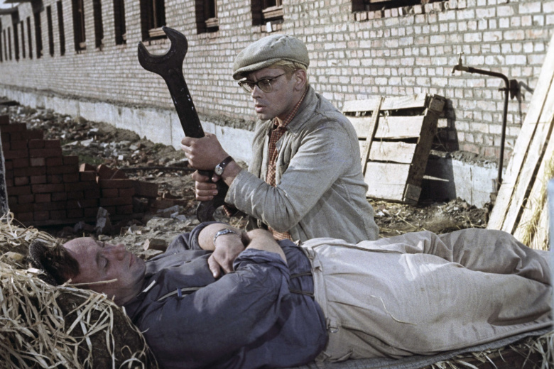 Кадр из фильма «Операция «Ы» и другие приключения Шурика»